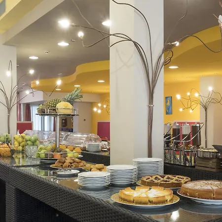 San Marco Fitness Pool & Verona